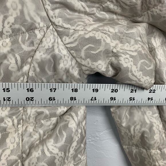 Eddie Bauer Goose Down Puffer Jacket Women's Beige Lace Motif Size Medium - Picture 6 of 9